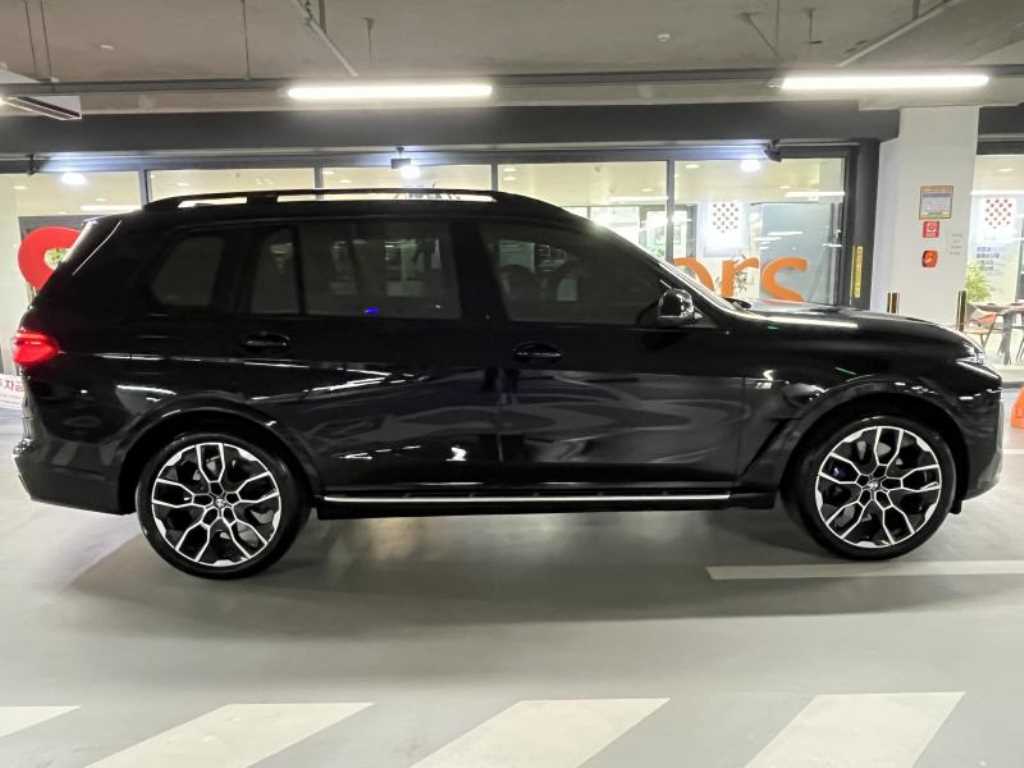 BMW X7 - Vista 3