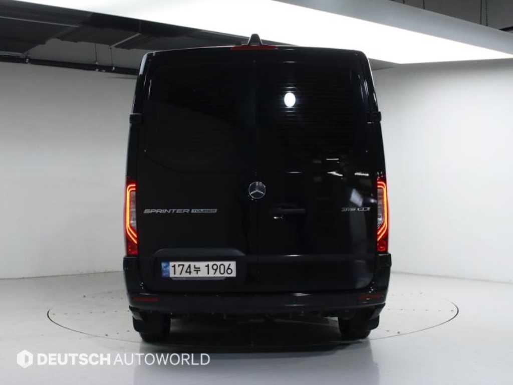 Mercedes Benz Sprinter - Vista 4