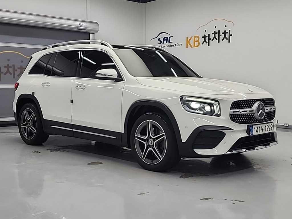 Mercedes Benz GLB Class - Vista 4