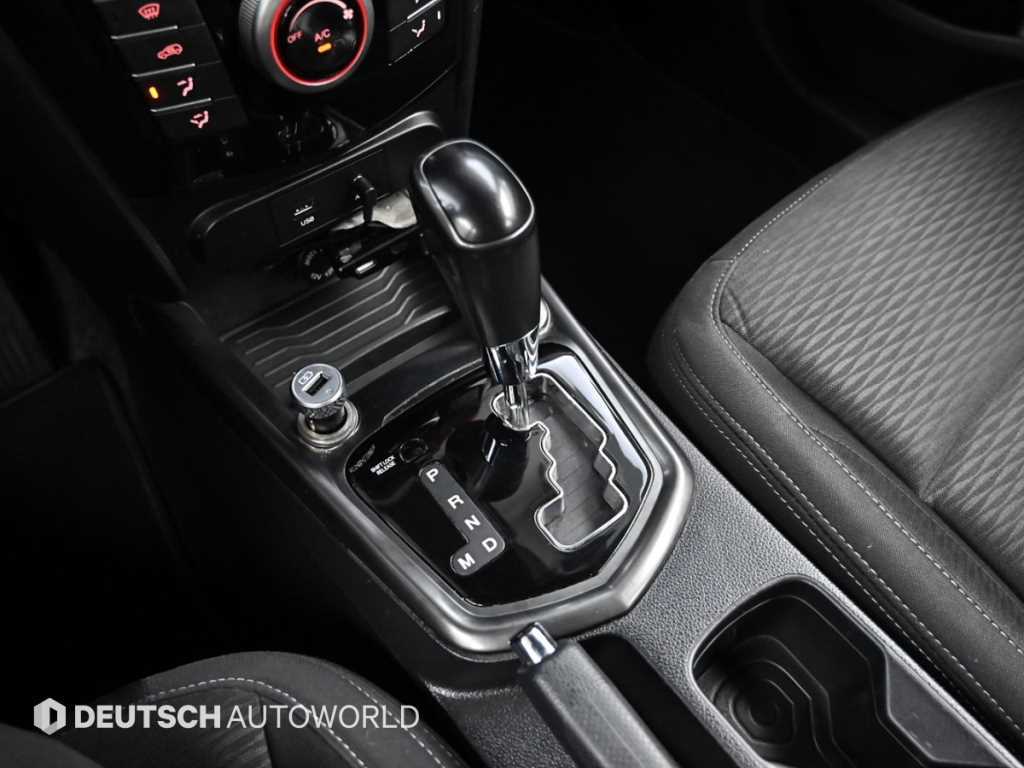 Ssangyong Tivoli 2017 Blanco - Importación desde Corea - HF Imports Iquique - Foto 19