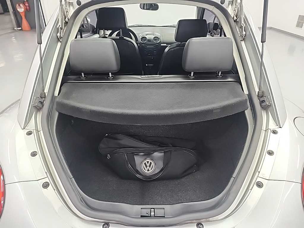 Volkswagen Beetle 2006 Gris - Importación desde Corea - HF Imports Iquique - Foto 17