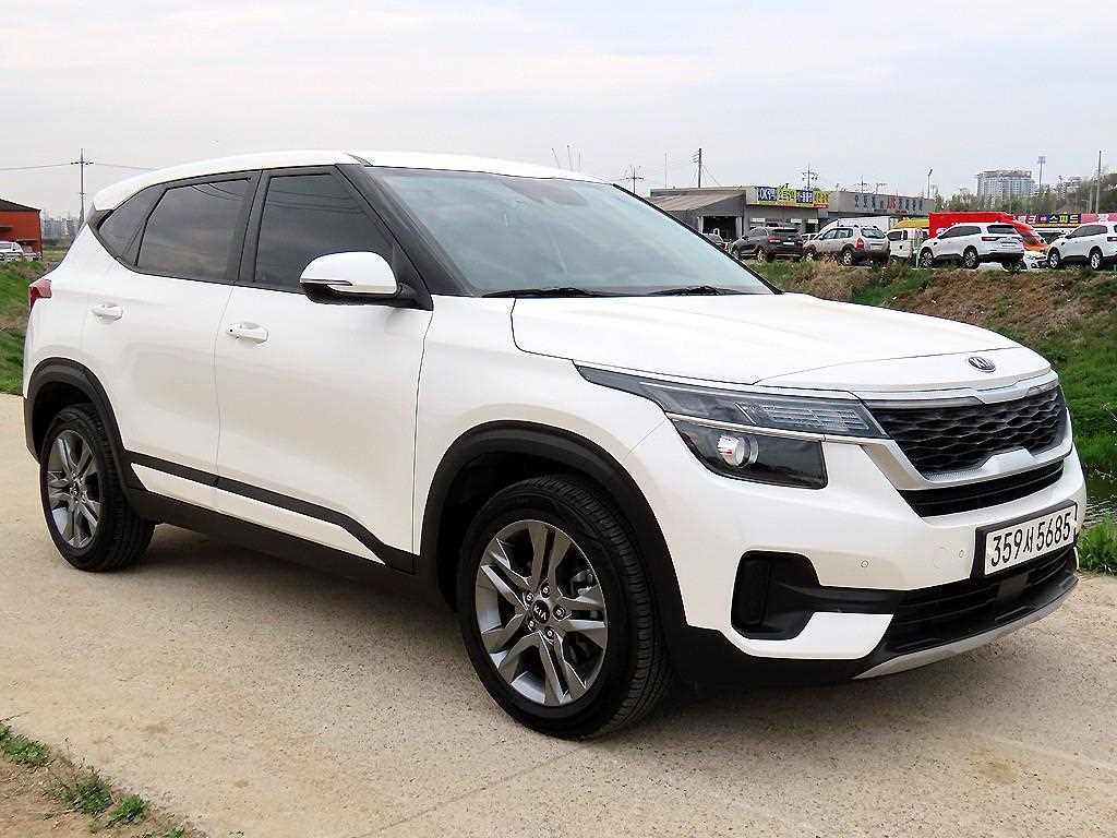 KIA Seltos - Vista 2