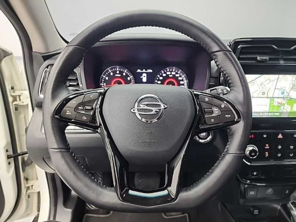 Ssangyong Tivoli - Vista 9