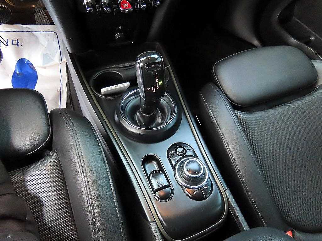 Mini Countryman - Vista 11
