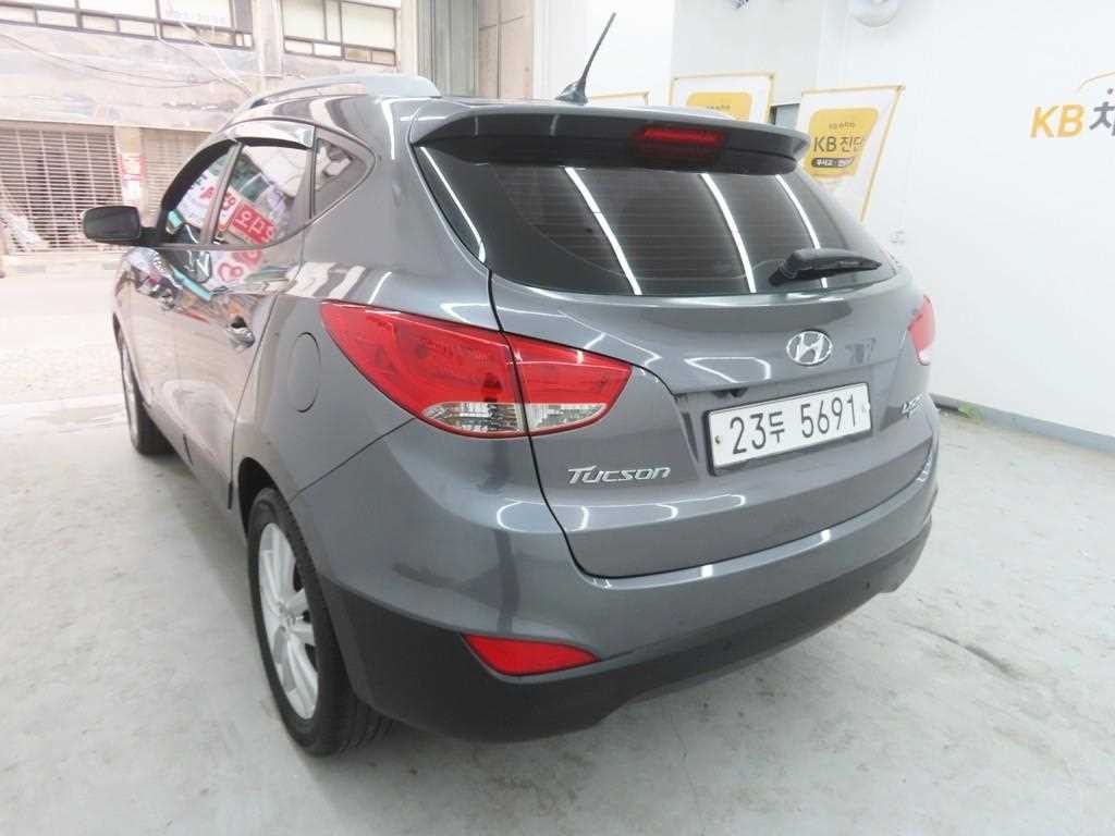 HYUNDAI Tucson - Vista 4