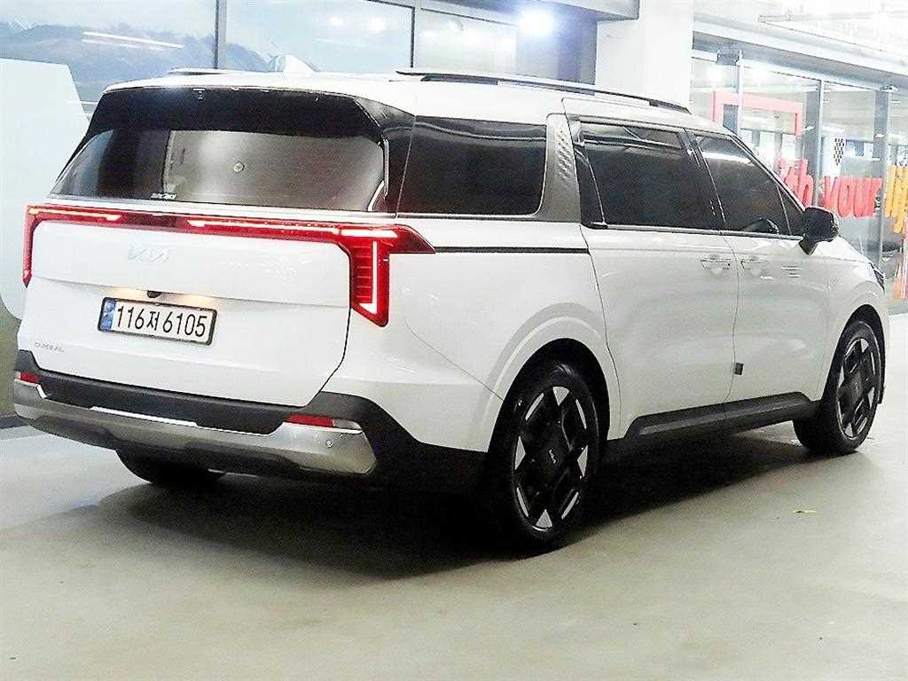 KIA Carnival - Vista 4