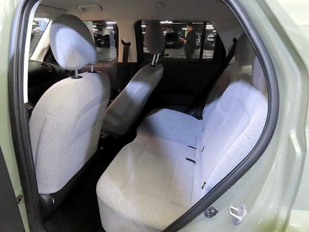 HYUNDAI Casper - Vista 7