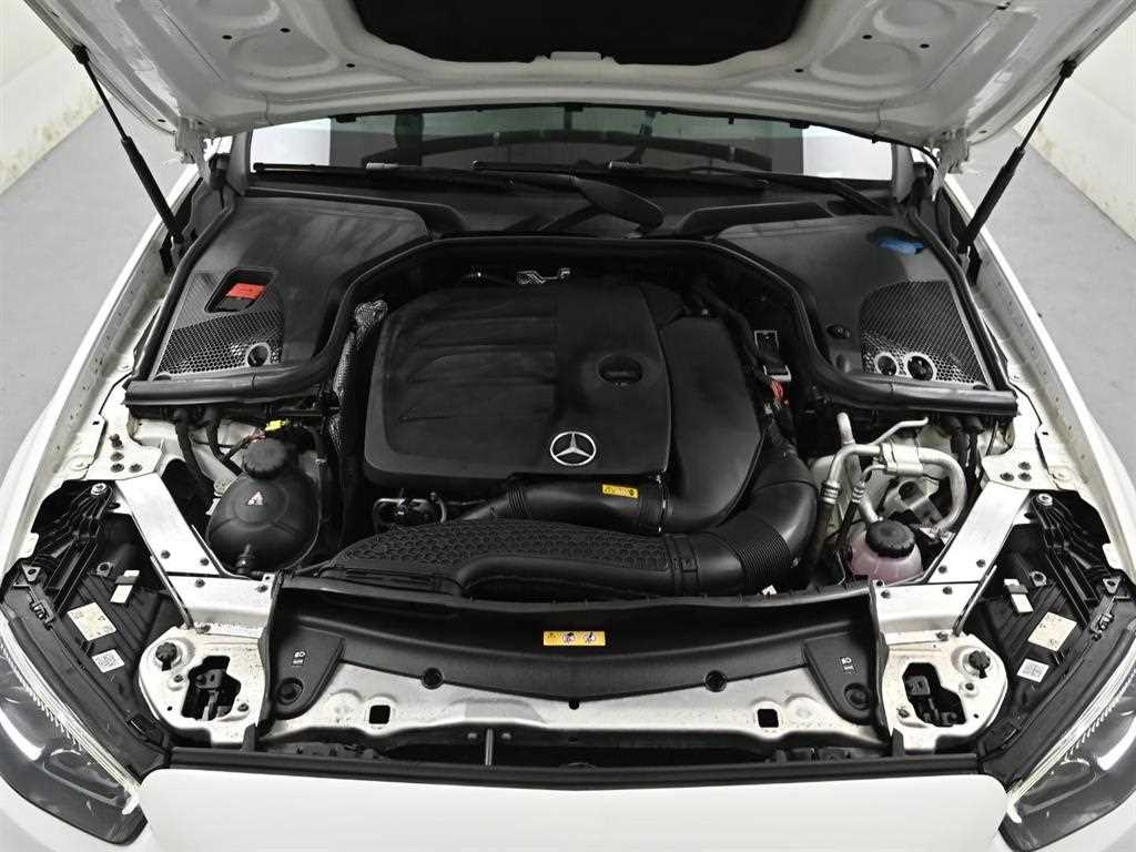 Mercedes Benz E class - Vista 6