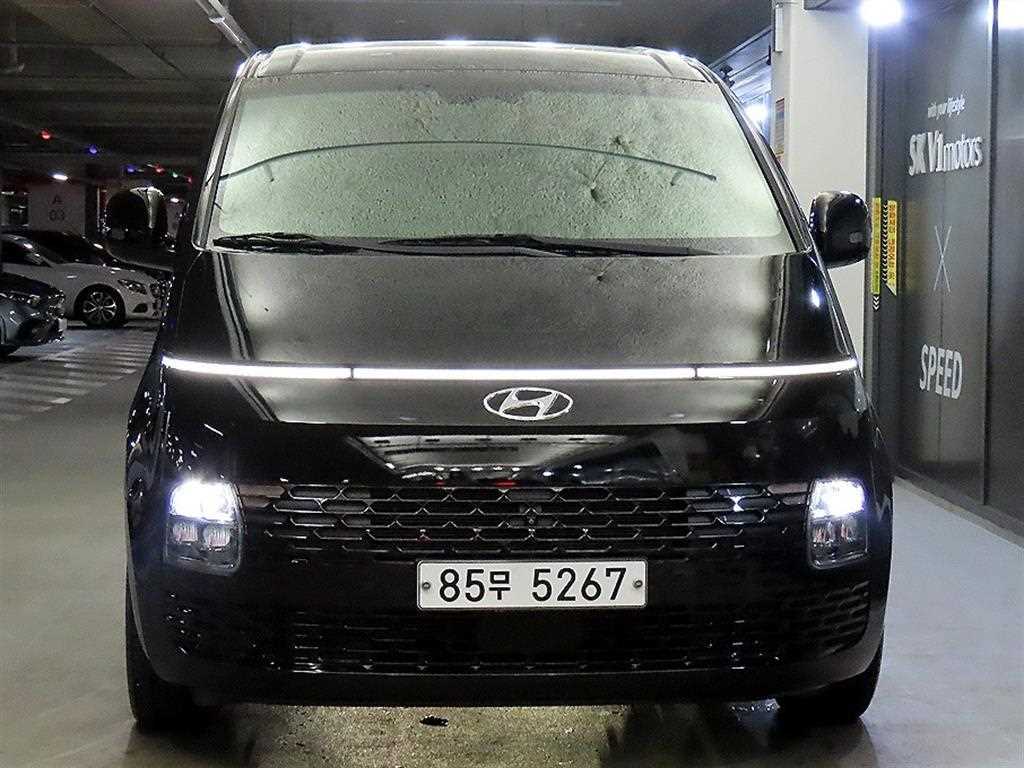 HYUNDAI Staria - Vista 2