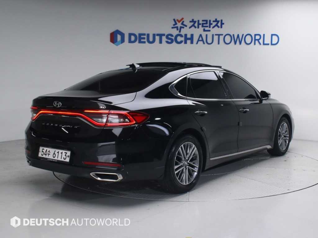 HYUNDAI Grandeur - Vista 2