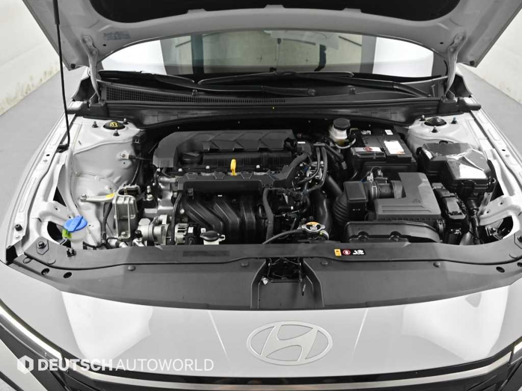 HYUNDAI Avante - Vista 6