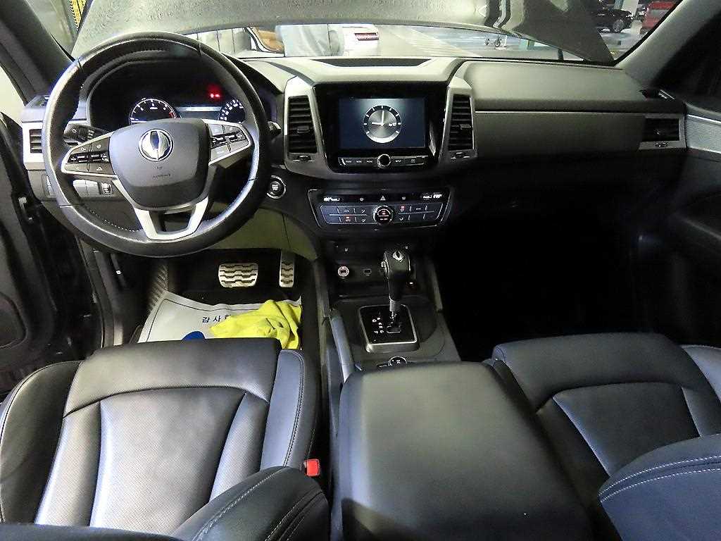 Ssangyong Rexton - Vista 10