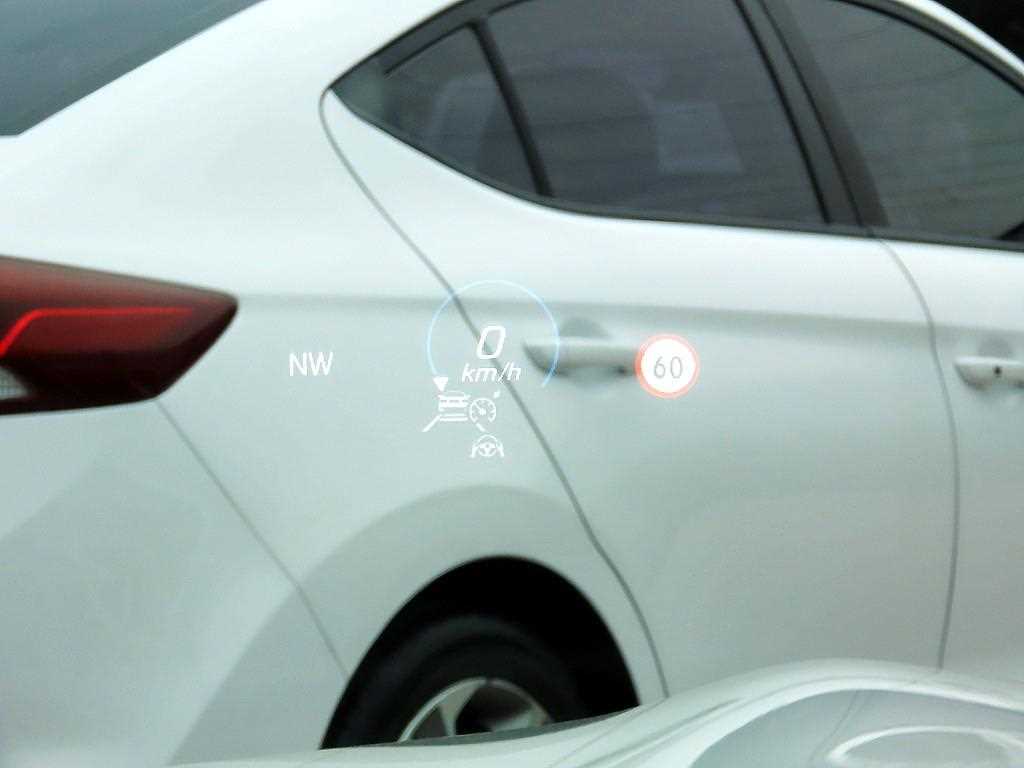 Mercedes Benz E class - Vista 10