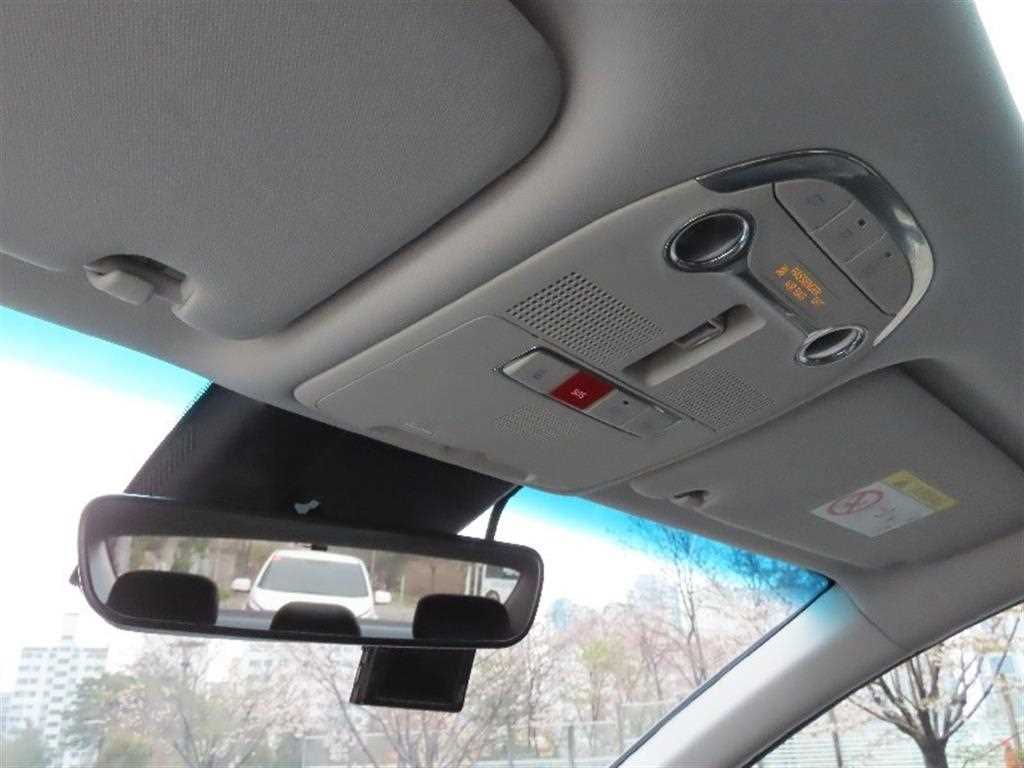 HYUNDAI Grandeur - Vista 10