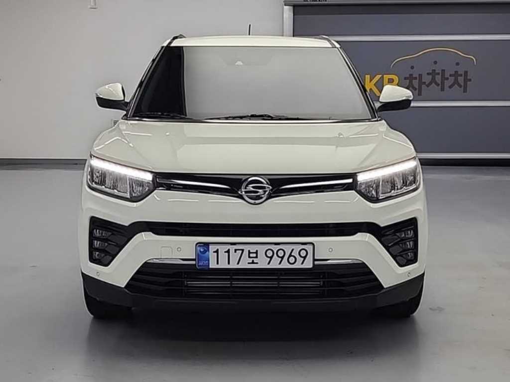 Ssangyong Tivoli - Vista 2