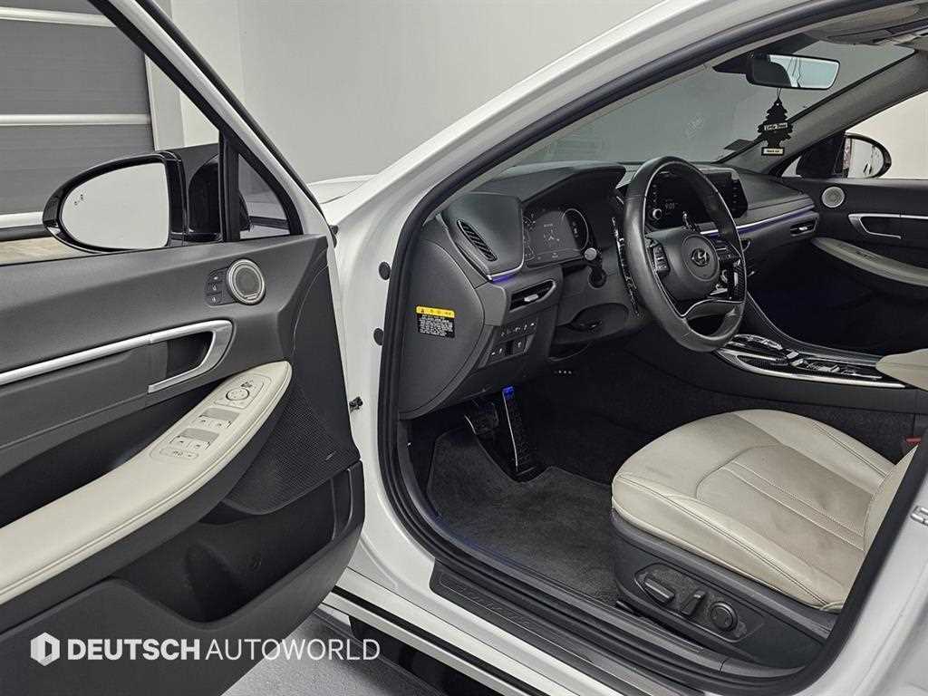 HYUNDAI Sonata - Vista 11