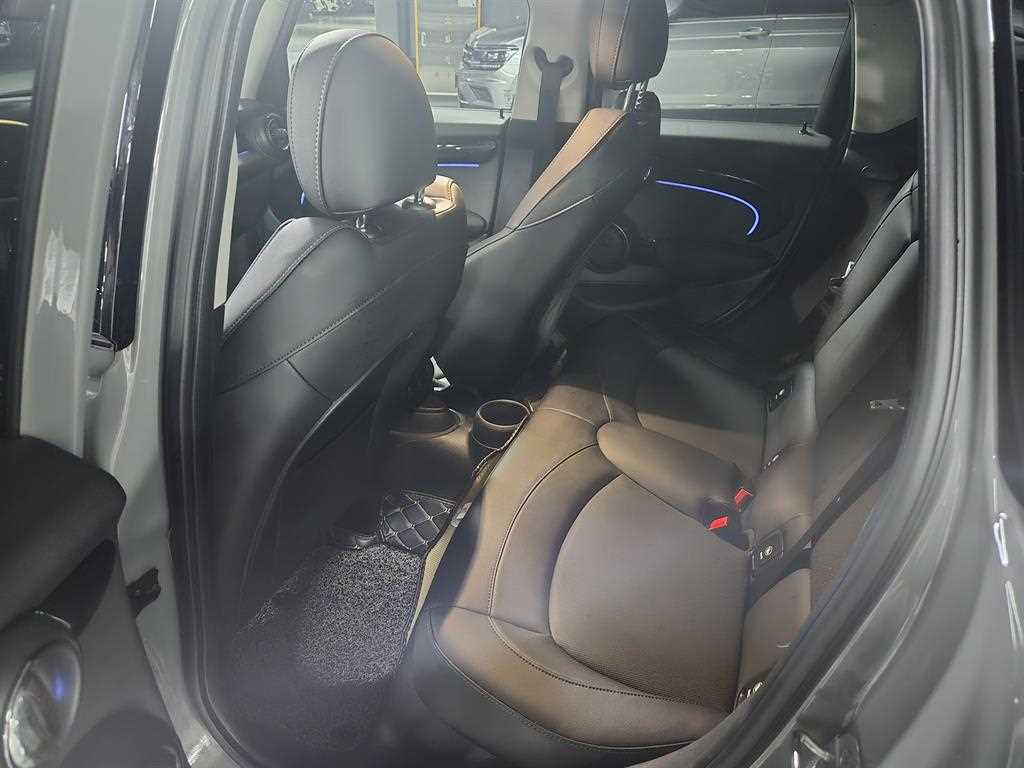 Mini Cooper - Vista 7