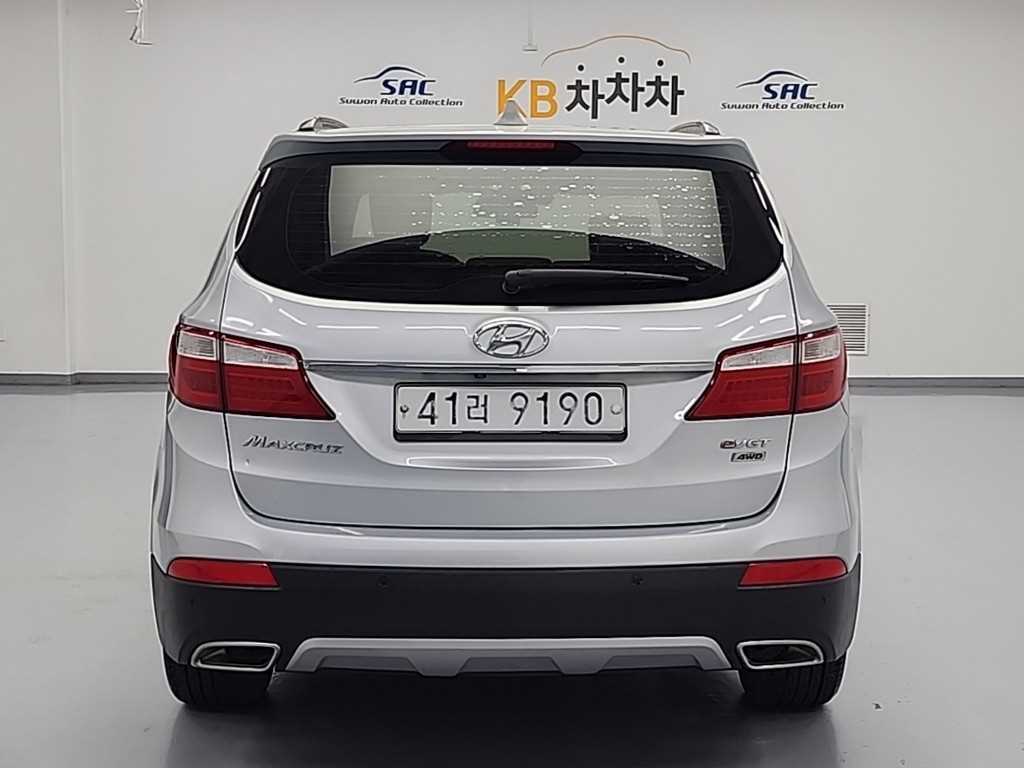 HYUNDAI Maxcruz - Vista 3