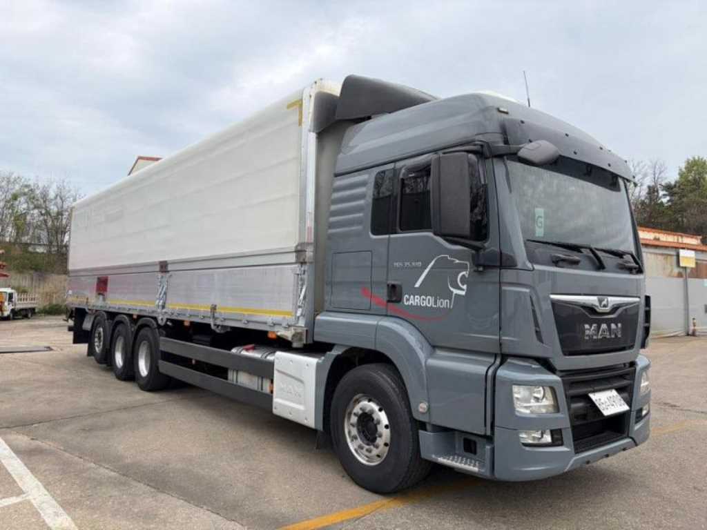 medium and large cargo truck - Vista 2