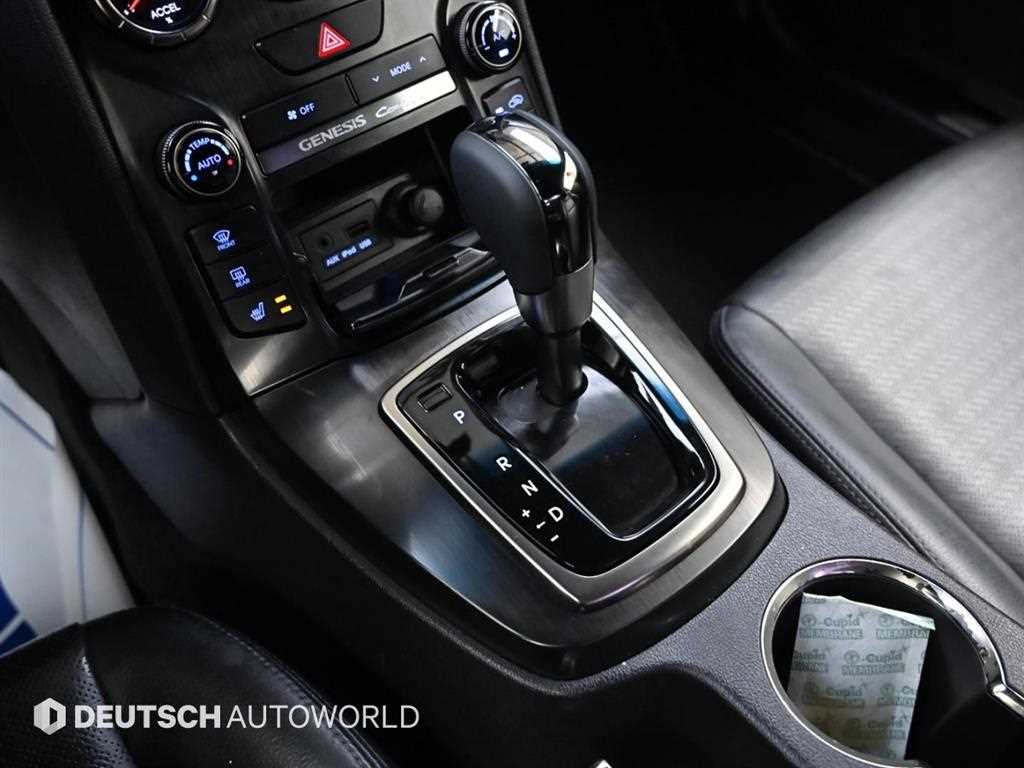 HYUNDAI Genesis - Vista 9