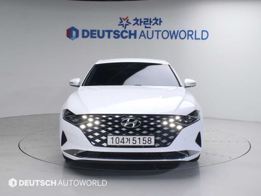 HYUNDAI Grandeur - Vista 3