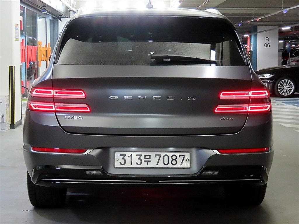 Genesis GV80 - Vista 5