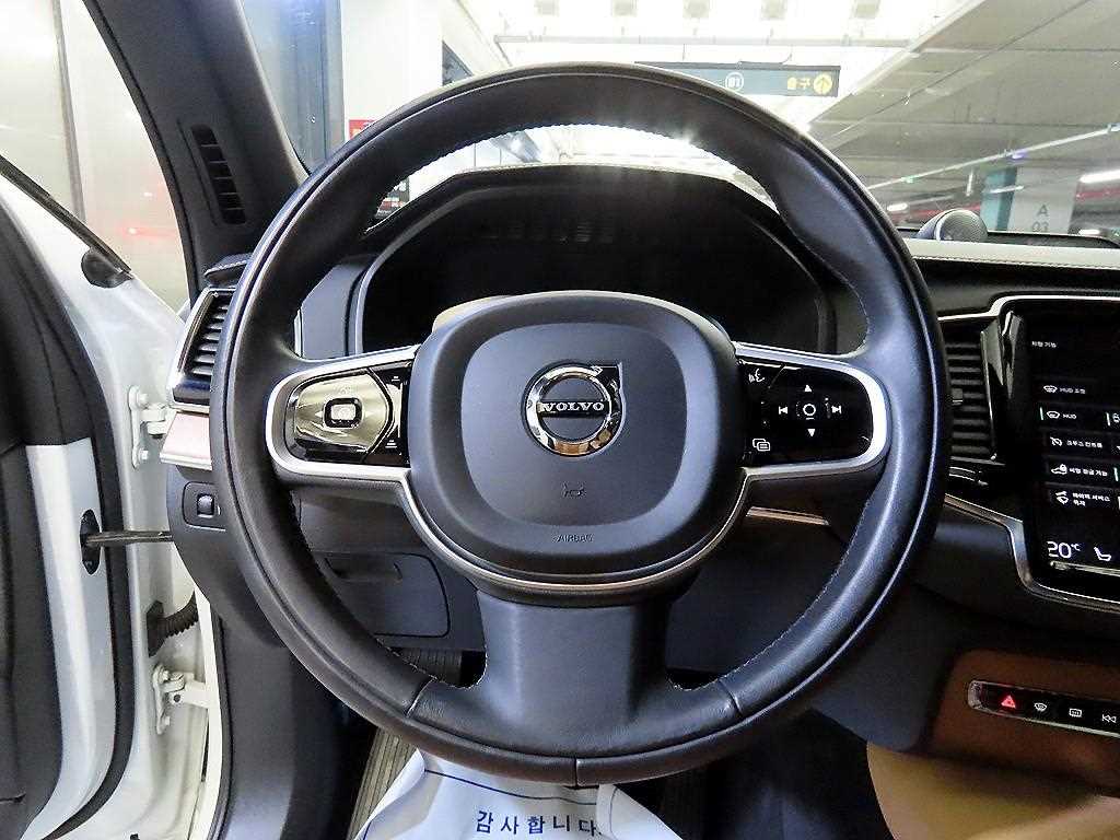 Volvo XC90 - Vista 8