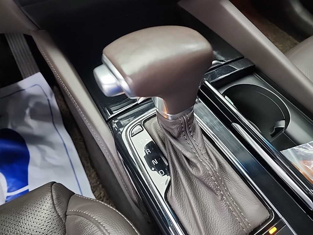 KIA K7 - Vista 8