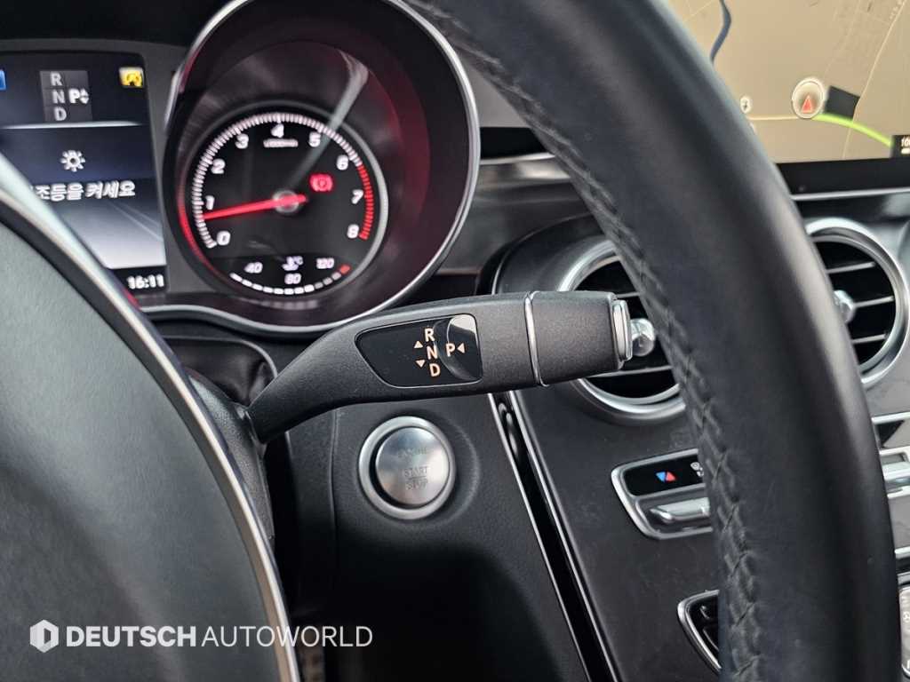 Mercedes Benz C Class - Vista 9