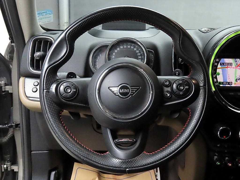 Mini Countryman - Vista 9