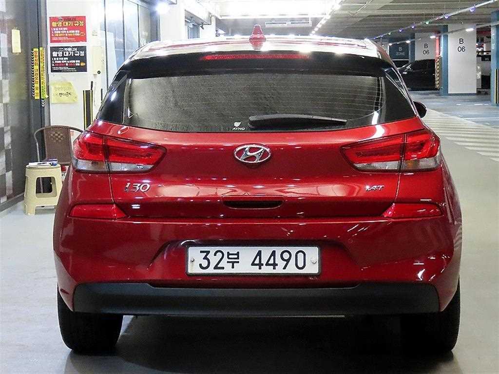 HYUNDAI i30 - Vista 5