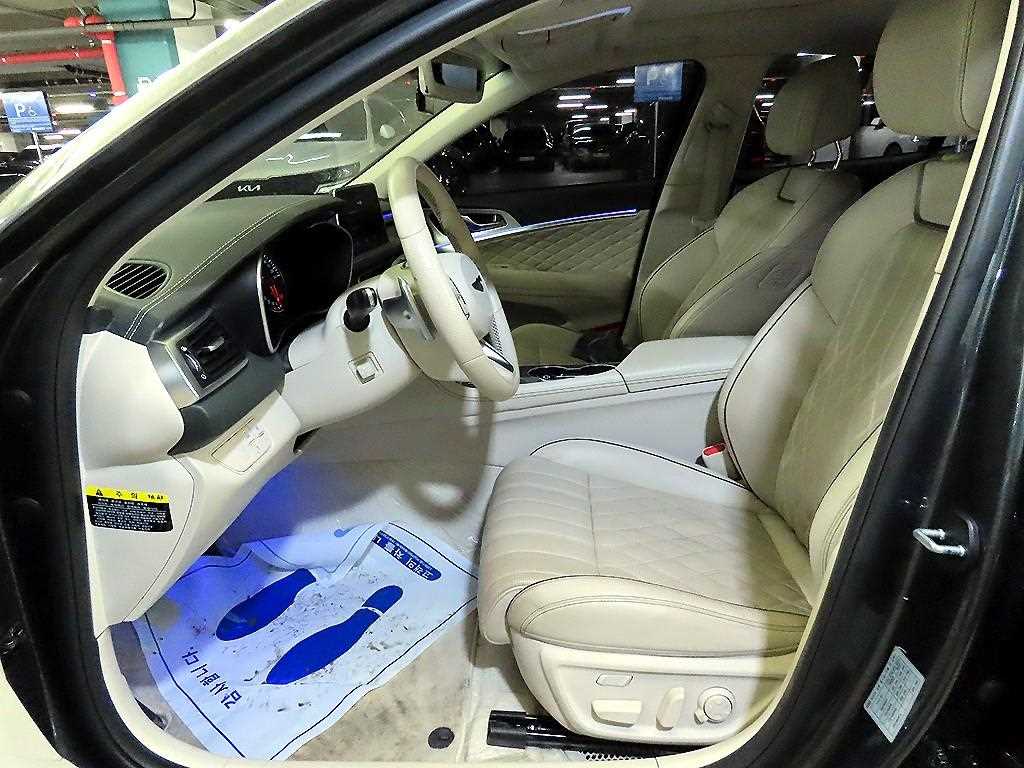 Genesis G70 - Vista 7