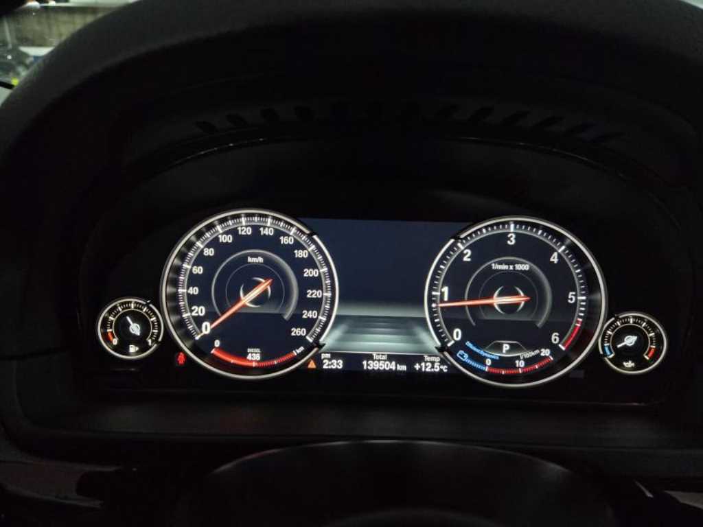 BMW 5 Series - Vista 4