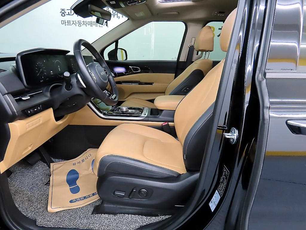 KIA Carnival - Vista 5