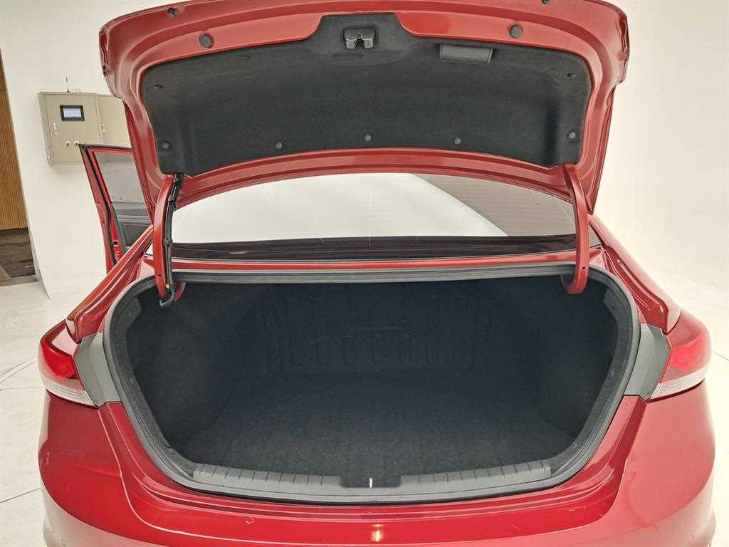 HYUNDAI Avante 2018 Rojo - Importación desde Corea - HF Imports Iquique - Foto 17