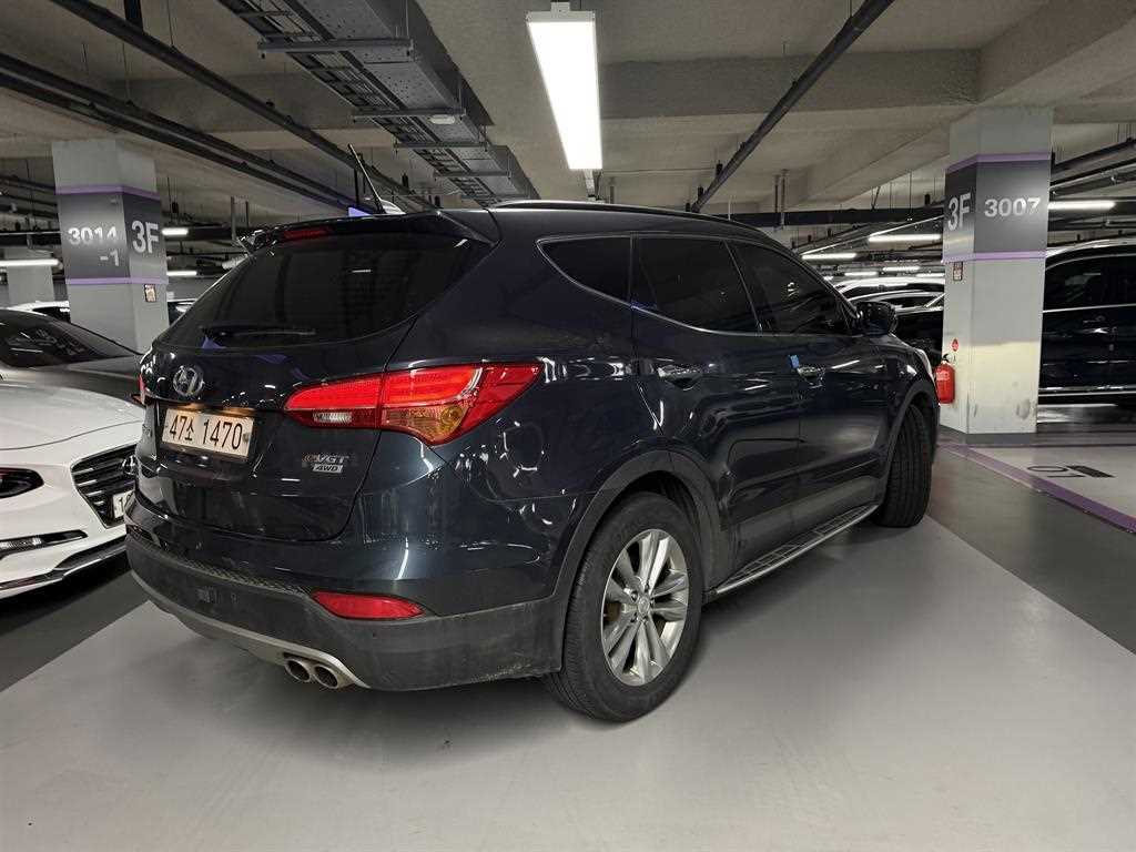 HYUNDAI Santa Fe - Vista 3