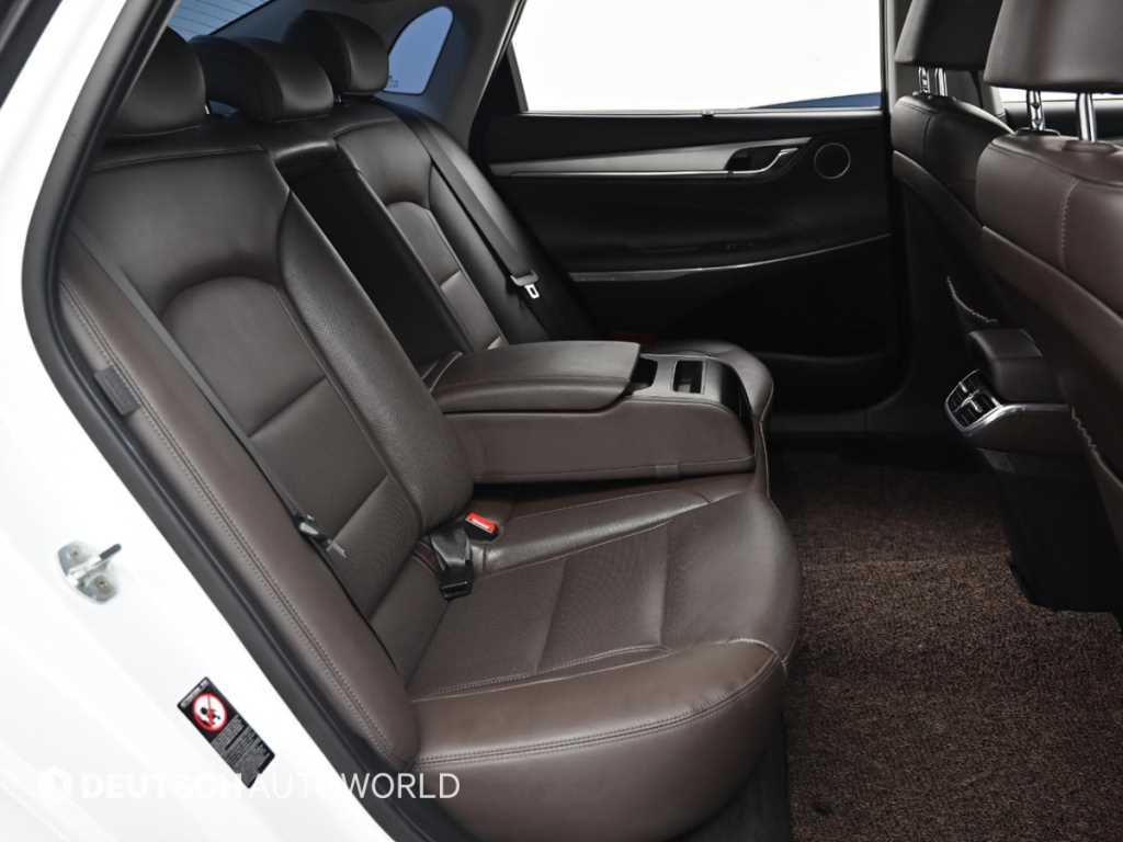 HYUNDAI Grandeur - Vista 12