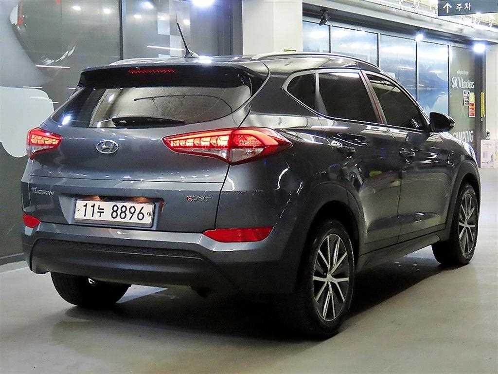 HYUNDAI Tucson - Vista 4