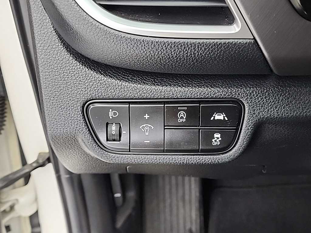 KIA Seltos 2022 Blanco - Importación desde Corea - HF Imports Iquique - Foto 17