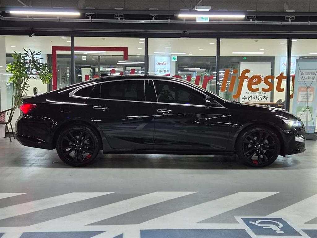 Chevrolet Malibu - Vista 3