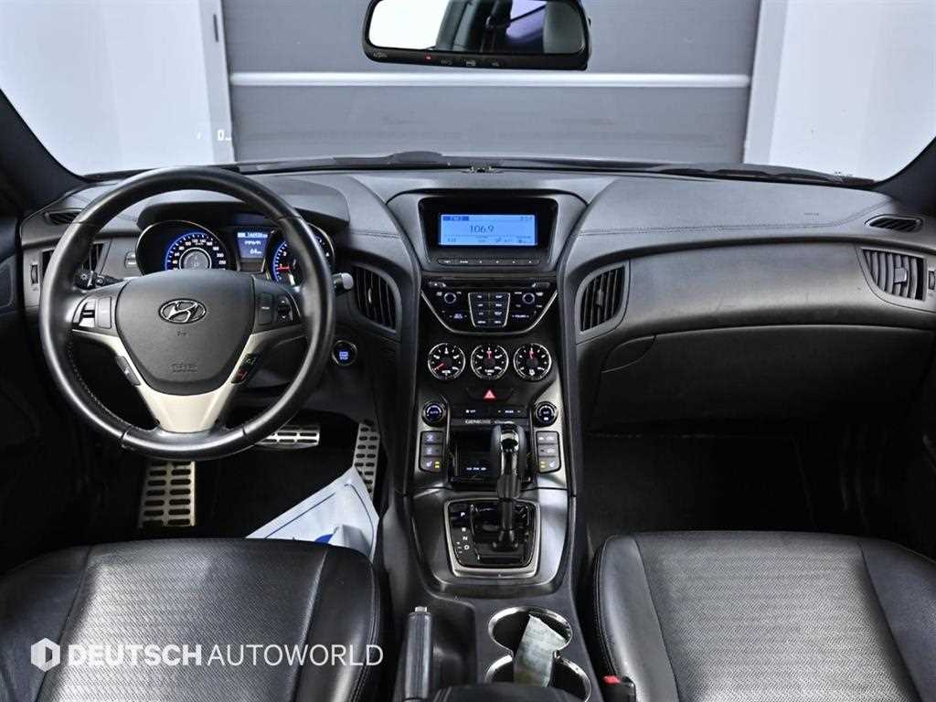 HYUNDAI Genesis - Vista 7