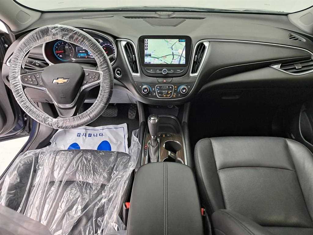 Chevrolet Malibu - Vista 6