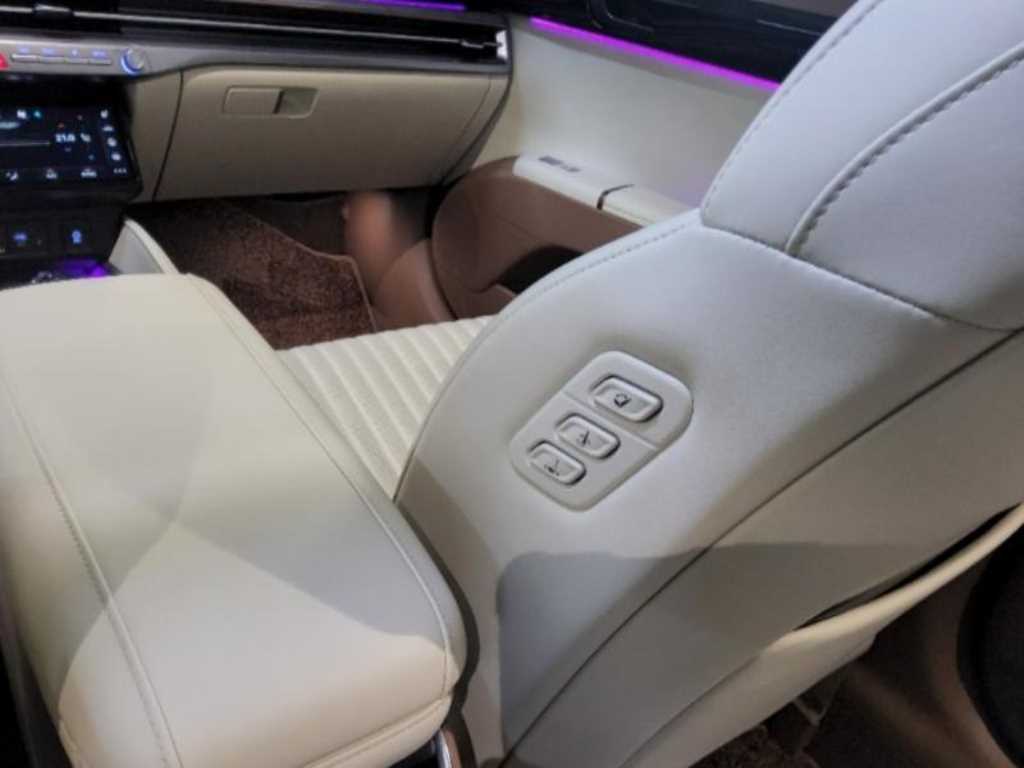 HYUNDAI Grandeur - Vista 8