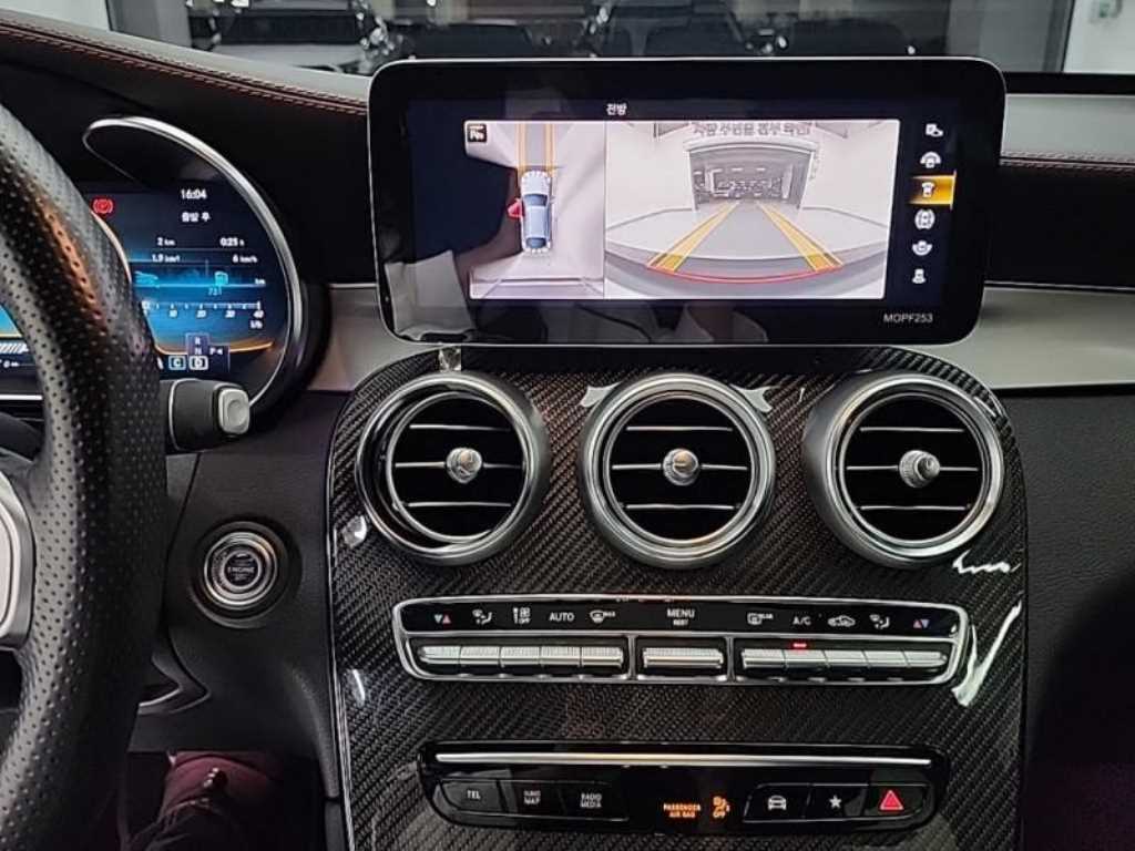 Mercedes Benz GLC Class - Vista 10