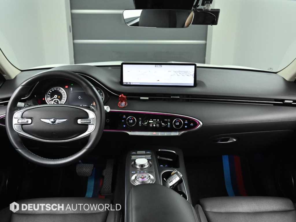 Genesis GV70 - Vista 7