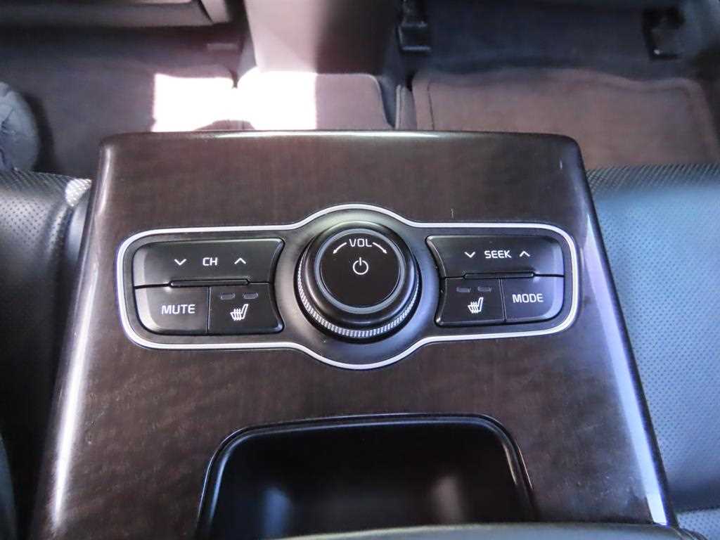 KIA K7 - Vista 7
