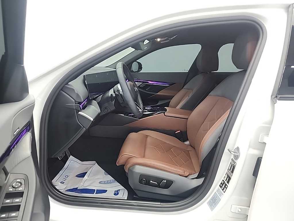 BMW 5 Series - Vista 11