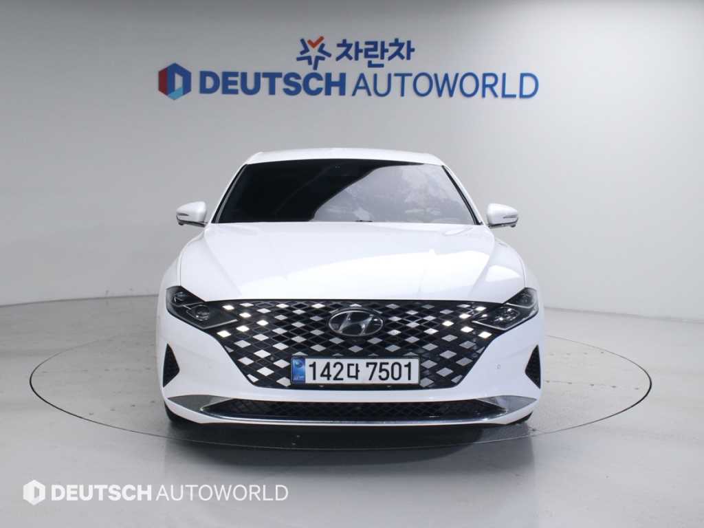 HYUNDAI Grandeur - Vista 3