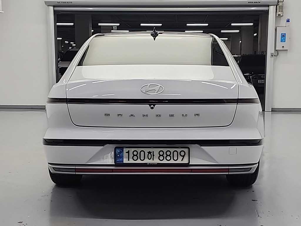 HYUNDAI Grandeur - Vista 3