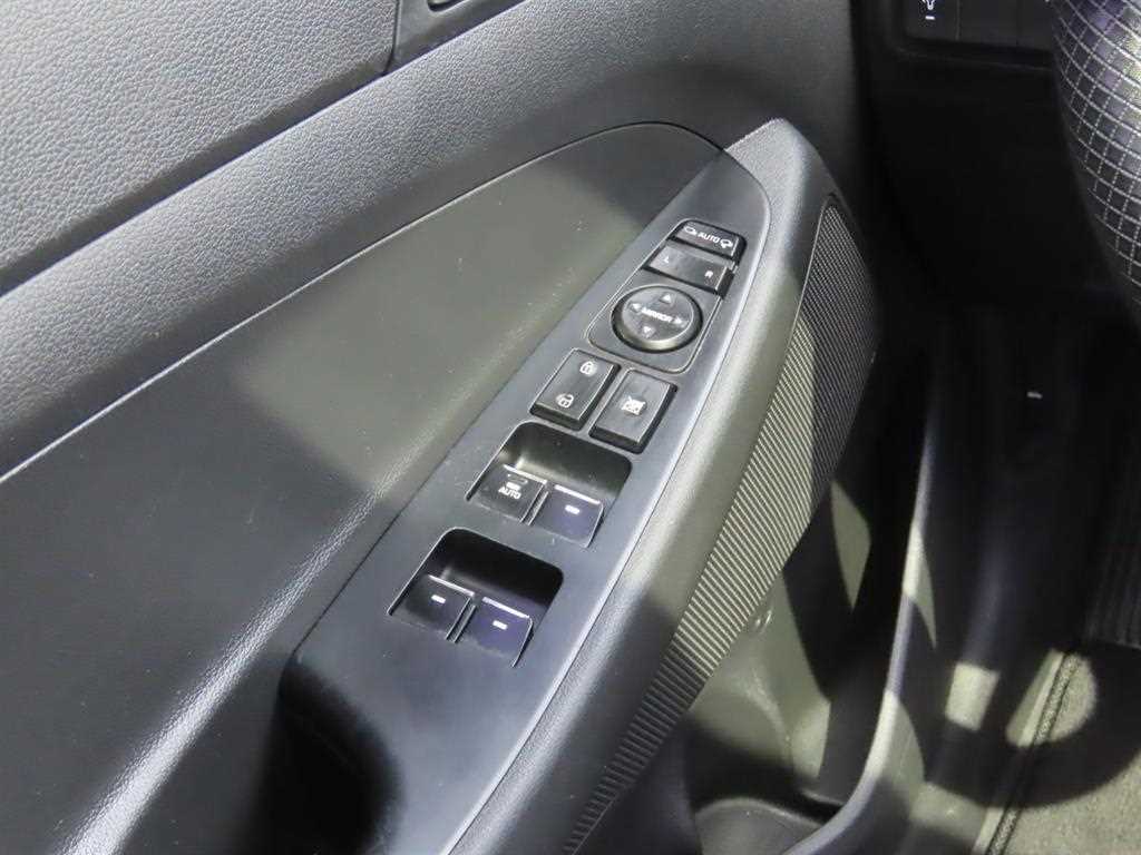 HYUNDAI Tucson 2017 Blanco - Importación desde Corea - HF Imports Iquique - Foto 14